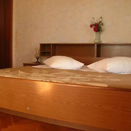 Apartman With Terrace And Sea View Brodarica