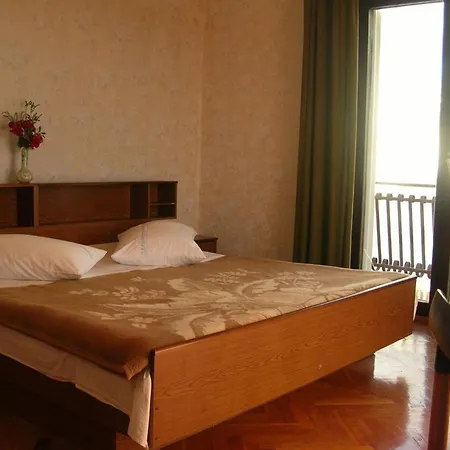 With Terrace And Sea View Brodarica